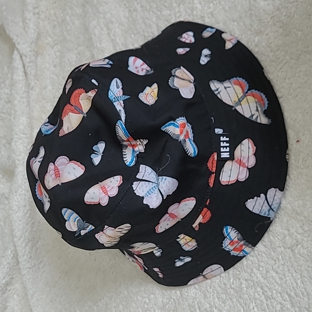 New Neff bonnie bucket hat one size